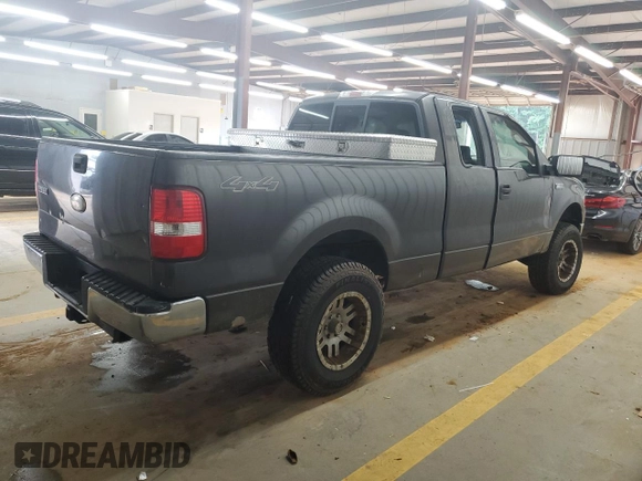2006 Ford F-150 STX with VIN 1FTRX14W66NA37122, listed as a Copart auction lot 63331385 with 235,840 mi miles and Salvage title. Bid and sale history available at DreamBid. Image 3.