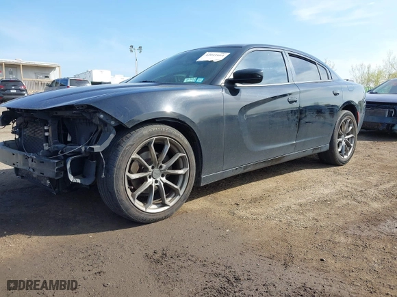 2017 Dodge Charger SE with VIN 2C3CDXBG3HH517552, listed as a IAAI auction lot 42041664 with 152,262 mi miles. Bid and sale history available at carsss.com. Image 20.