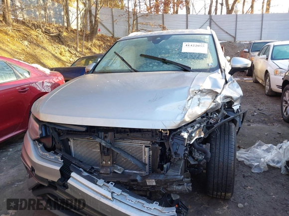 2023 Volkswagen Tiguan SE with VIN 3VVMB7AX7PM017807, listed as a IAAI auction lot 41422055 with 23,974 mi miles and . Bid and sale history available at DreamBid. Image 13.