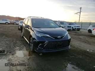 2024 Toyota Sienna LE with VIN 5TDCSKFC8RS146435, listed as a Copart auction lot 80728604 with 2,594 mi miles and Salvage Title. Bid and sale history available at carsss.com. Image 12.