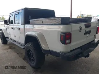 2021 Jeep Gladiator Willys with VIN 1C6HJTAG0ML505674, listed as a IAAI auction lot 42249317 with 60,150 mi miles and . Bid and sale history available at DreamBid. Image 3.