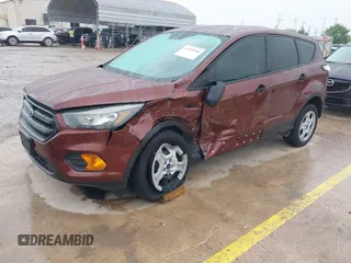 2018 Ford Escape S with VIN 1FMCU0F73JUA03910, listed as a IAAI auction lot 41899146 with 33,486 mi miles and . Bid and sale history available at carsss.com. Image 2.