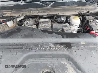 2022 Ram 2500 Laramie z VIN 3C6UR5FL2NG243857, wystawiony jako IAAI lot #41736144 z przebiegiem 58 474 mil mil oraz . Historia ofert i sprzedaży dostępna na DreamBid. Obrazek 10.