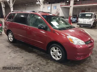 2004 Toyota Sienna LE with VIN 5TDBA23C34S009950, listed as a IAAI auction lot 41857860 with 149,816 mi miles. Bid and sale history available at carsss.com. Image 1.