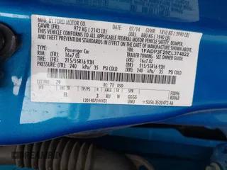 2014 Ford Focus SE with VIN 1FADP3F29EL374822, listed as a IAAI auction lot 41822631 with 221,719 mi miles. Bid and sale history available at carsss.com. Image 9.