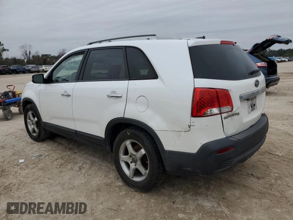 2011 Kia Sorento LX with VIN 5XYKT3A13BG133986, listed as a Copart auction lot 45411515 with 201,884 mi miles and Salvage Title. Bid and sale history available at carsss.com. Image 2.