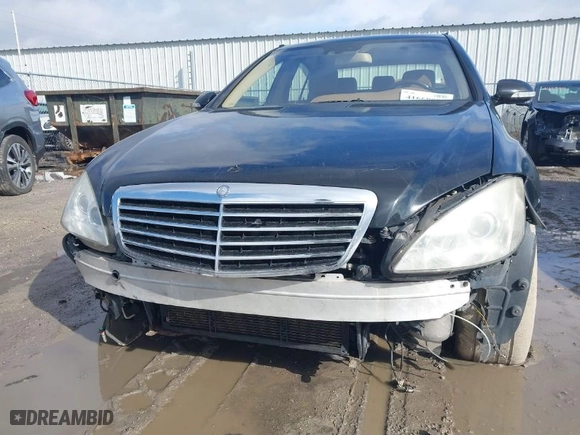 2007 Mercedes-Benz S-Class 5.5L V8 with VIN WDDNG86X87A089959, listed as a IAAI auction lot 41668986 with 170,800 mi miles. Bid and sale history available at carsss.com. Image 6.