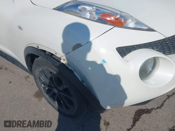 2014 Nissan Juke SL with VIN JN8AF5MV3ET358838, listed as a IAAI auction lot 41904916 with 86,273 mi miles. Bid and sale history available at carsss.com. Image 6.