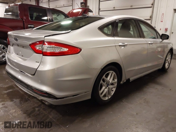 2015 Ford Fusion SE with VIN 3FA6P0H76FR173527, listed as a IAAI auction lot 41710698 with 263,272 mi miles. Bid and sale history available at carsss.com. Image 4.