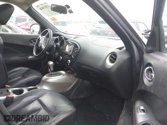 2011 Nissan Juke SL with VIN JN8AF5MV6BT013508, listed as a IAAI auction lot 41833046 with 191,517 mi miles. Bid and sale history available at carsss.com. Image 5.
