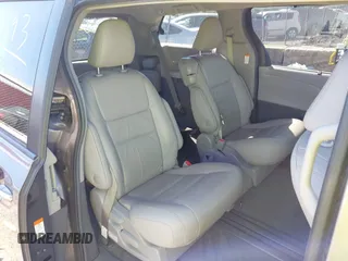 2018 Toyota Sienna XLE Auto Access Seat with VIN 5TDYZ3DC9JS921680, listed as a IAAI auction lot 42271593 with 141,417 mi miles and . Bid and sale history available at DreamBid. Image 8.