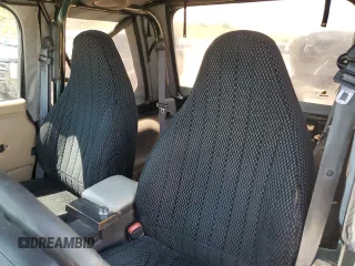 2002 Jeep Wrangler Sport с VIN 1J4FA49SX2P738105, выставлен на аукционе Copart как лот 60320775 с пробегом 402 518 миль миль и Списание • Salvage title. История ставок и продаж доступна на DreamBid. Изображение 11.