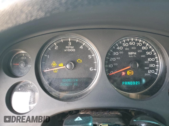 2008 Chevrolet Tahoe 2LT z VIN 1GNFC13088R139102, wystawiony jako Copart lot #52535205 z przebiegiem 260 619 mil mil oraz Czysty tytuł • Clean title. Historia ofert i sprzedaży dostępna na DreamBid. Obrazek 9.