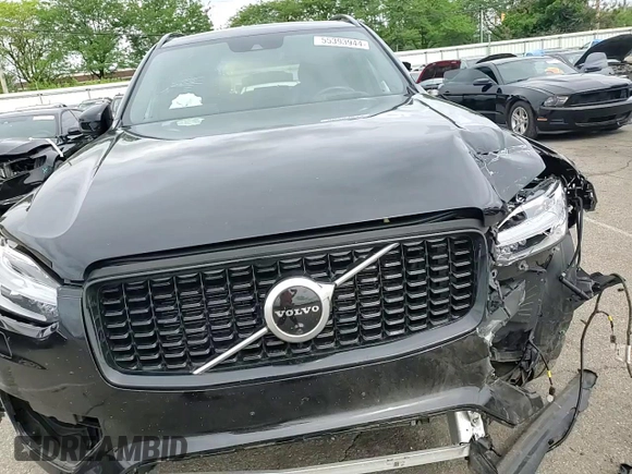 2021 Volvo XC90 R-Design with VIN YV4BR0CM6M1683266, listed as a Copart auction lot 55393944 with 31,584 mi miles and Salvage Title. Bid and sale history available at carsss.com. Image 11.