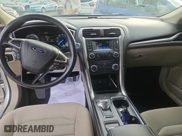2017 Ford Fusion SE with VIN 3FA6P0H70HR394575, listed as a Copart auction lot 55752415 with 93,594 mi miles and Clean Title. Bid and sale history available at carsss.com. Image 9.