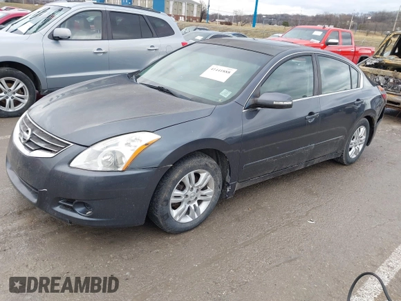 2012 Nissan Altima 2.5 SL with VIN 1N4AL2AP9CC158302, listed as a IAAI auction lot 41441888 with 187,952 mi miles. Bid and sale history available at carsss.com. Image 2.