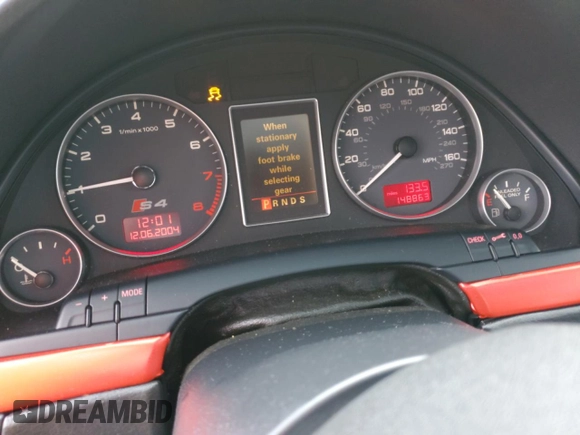 2005 Audi S4 z VIN WAUGL78E65A555368, wystawiony jako Copart lot #48460415 z przebiegiem 148 863 mil mil oraz Szkoda całkowita • Salvage title. Historia ofert i sprzedaży dostępna na DreamBid. Obrazek 9.