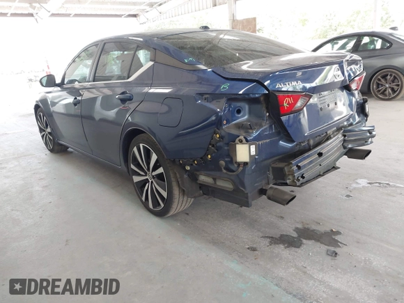 2019 Nissan Altima SR with VIN 1N4BL4CV1KC219071, listed as a IAAI auction lot 42115002 with 98,088 mi miles and . Bid and sale history available at carsss.com. Image 3.