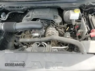 2020 Ram 1500 Big Horn z VIN 1C6RREBT6LN294858, wystawiony jako Copart lot #70122995 z przebiegiem 90 375 mil mil oraz Szkoda całkowita • Salvage title. Historia ofert i sprzedaży dostępna na DreamBid. Obrazek 13.