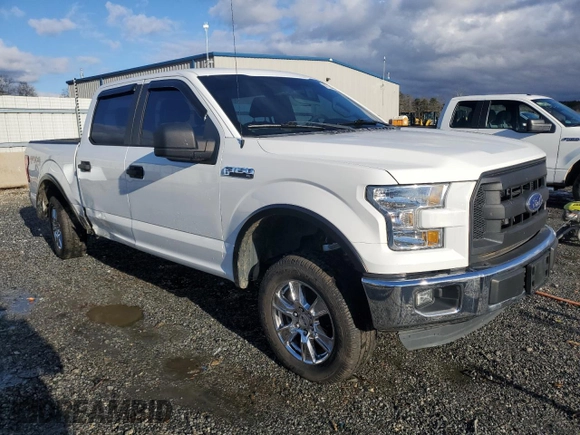 2015 Ford F-150 XLT with VIN 1FTEW1EF4FFC63153, listed as a Copart auction lot 87228144 with 105,160 mi miles and Salvage Title. Bid and sale history available at carsss.com. Image 4.