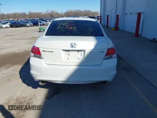 2010 Honda Accord Sdn EX-L with VIN 1HGCP3F86AA021164, listed as a IAAI auction lot 41822895 with 152,885 mi miles. Bid and sale history available at carsss.com. Image 17.