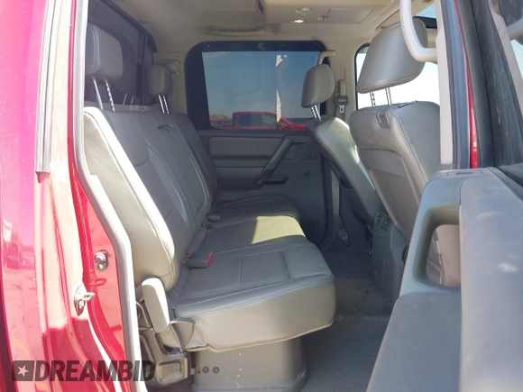 2007 Nissan Titan LE with VIN 1N6BA07B37N234320, listed as a IAAI auction lot 41912632 with 186,035 mi miles. Bid and sale history available at carsss.com. Image 8.
