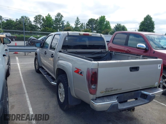 2005 Chevrolet Colorado 1SE LS Z71 z VIN 1GCDS136X58150661, wystawiony jako IAAI lot #42381181 z przebiegiem 246 262 mil mil oraz . Historia ofert i sprzedaży dostępna na DreamBid. Obrazek 3.