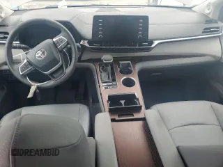 2024 Toyota Sienna XLE с VIN 5TDJSKFCXRS124248, выставлен на аукционе Copart как лот 56404925 с пробегом Не указан миль и Списание • Salvage title. История ставок и продаж доступна на DreamBid. Изображение 8.