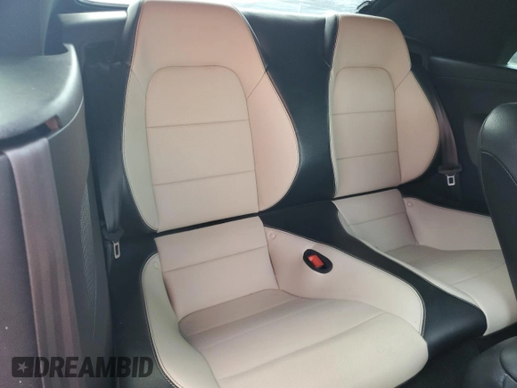 2018 Ford Mustang EcoBoost Premium с VIN 1FATP8UH4J5135323, выставлен на аукционе Copart как лот 59313545 с пробегом 72 443 миль миль и Списание • Salvage title. История ставок и продаж доступна на DreamBid. Изображение 10.