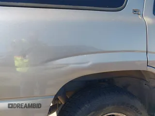 2001 Chevrolet Tahoe LS с VIN 1GNEC13T61J255280, выставлен на аукционе IAAI как лот 41663698 с пробегом 298 456 миль миль и . История ставок и продаж доступна на DreamBid. Изображение 18.