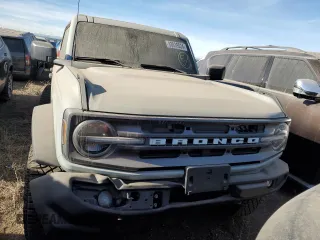2023 Ford Bronco with VIN 1FMDE5DH8PLB33013, listed as a Copart auction lot 83039524 with 22,285 mi miles and Salvage Title. Bid and sale history available at carsss.com. Image 5.