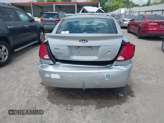 2006 Saturn ION z VIN 1G8AJ55F16Z132680, wystawiony jako IAAI lot #42067546 z przebiegiem Nie podano mil oraz . Historia ofert i sprzedaży dostępna na DreamBid. Obrazek 16.