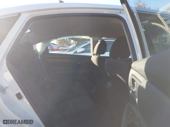 2018 Nissan Altima 2.5 SL with VIN 1N4AL3AP1JC290599, listed as a IAAI auction lot 41011797 with 52,348 mi miles. Bid and sale history available at carsss.com. Image 8.