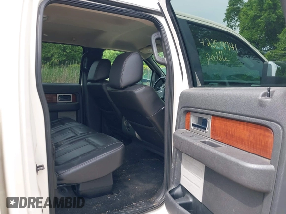 2009 Ford F-150 XL z VIN 1FTPW14V19FB19582, wystawiony jako IAAI lot #42354741 z przebiegiem 132 074 mil mil oraz . Historia ofert i sprzedaży dostępna na DreamBid. Obrazek 8.