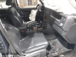 2008 Jeep Commander Limited with VIN 1J8HG58238C111369, listed as a IAAI auction lot 41843591 with 82,276 mi miles. Bid and sale history available at carsss.com. Image 5.