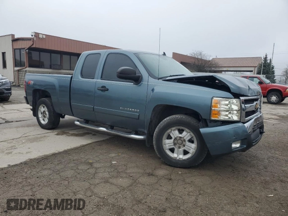 2007 Chevrolet Silverado 1500 1LT with VIN 1GCEK19047Z562949, listed as a Copart auction lot 52038545 with 266,966 mi miles and Salvage Title. Bid and sale history available at DreamBid. Image 4.