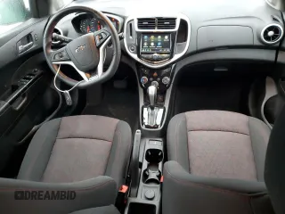 2018 Chevrolet Sonic LT z VIN 1G1JD6SB7J4102103, wystawiony jako Copart lot #85656674 z przebiegiem 29 877 mil mil oraz Szkoda całkowita • Salvage title. Historia ofert i sprzedaży dostępna na DreamBid. Obrazek 8.