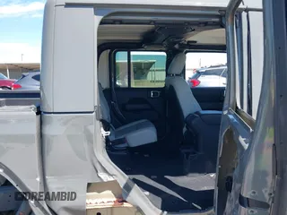 2021 Jeep Gladiator Mojave with VIN 1C6JJTEG8ML515686, listed as a IAAI auction lot 42217590 with 38,506 mi miles and . Bid and sale history available at DreamBid. Image 8.
