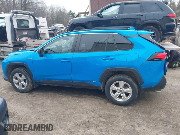 2021 Toyota RAV4 Hybrid LE with VIN 4T3L6RFV6MU027790, listed as a IAAI auction lot 41828702 with 63,411 mi miles. Bid and sale history available at carsss.com. Image 15.