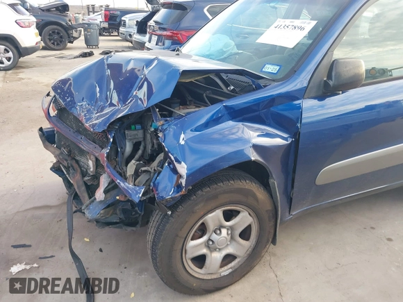 2005 Toyota RAV4 with VIN JTEHD20V250039478, listed as a IAAI auction lot 41357896 with 186,008 mi miles. Bid and sale history available at carsss.com. Image 6.