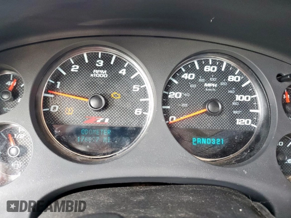 2008 Chevrolet Avalanche 3LT with VIN 3GNFK12368G235566, listed as a Copart auction lot 58640185 with 176,677 mi miles and Salvage title. Bid and sale history available at DreamBid. Image 9.