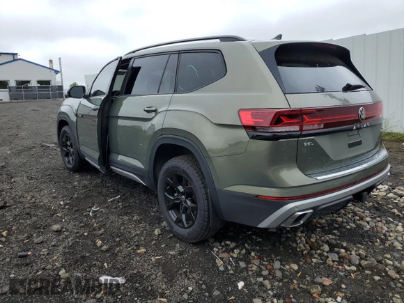 2024 Volkswagen Atlas Peak Edition SEL with VIN 1V2GR2CA0RC544299, listed as a Copart auction lot 52903134 with Not provided miles and Salvage title. Bid and sale history available at DreamBid. Image 2.