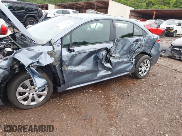 2025 Toyota Corolla LE z VIN 5YFB4MDE1SP294222, wystawiony jako IAAI lot #42462252 z przebiegiem 7 389 mil mil oraz . Historia ofert i sprzedaży dostępna na DreamBid. Obrazek 6.