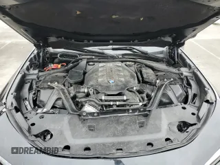 2024 BMW 7 Series 760i xDrive z VIN WBA33EJ07RCR40210, wystawiony jako Copart lot #60499865 z przebiegiem 10 080 mil mil oraz Szkoda całkowita • Salvage title. Historia ofert i sprzedaży dostępna na DreamBid. Obrazek 11.