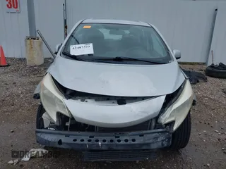 2014 Nissan Note S Plus z VIN 3N1CE2CPXEL432840, wystawiony jako IAAI lot #42487373 z przebiegiem 76 278 mil mil oraz . Historia ofert i sprzedaży dostępna na DreamBid. Obrazek 6.