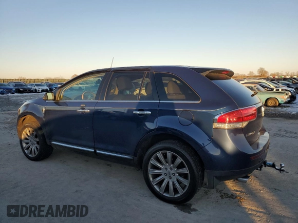 2012 Lincoln MKX with VIN 2LMDJ6JK8CBL14032, listed as a Copart auction lot 88640105 with 153,178 mi miles and Clean Title. Bid and sale history available at carsss.com. Image 2.
