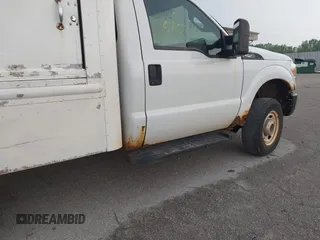 2012 Ford F-250 XL с VIN 1FDBF2B60CEC35487, выставлен на аукционе IAAI как лот 42251524 с пробегом 380 107 миль миль и . История ставок и продаж доступна на DreamBid. Изображение 6.