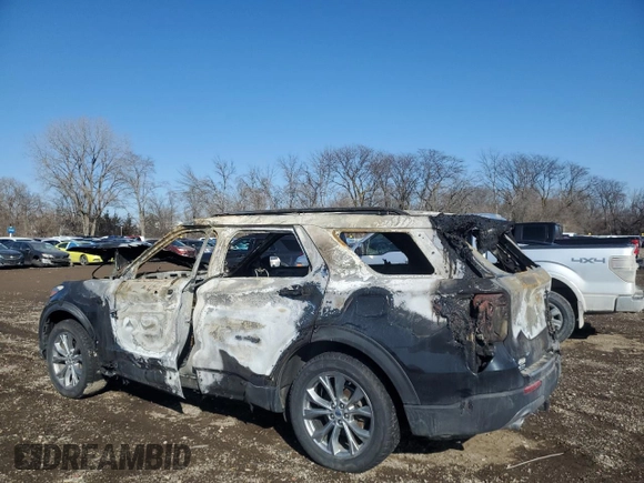 2020 Ford Explorer Limited with VIN 1FMSK8FH8LGA06215, listed as a Copart auction lot 42633995 with 0 mi miles and Non Repairable. Bid and sale history available at carsss.com. Image 2.