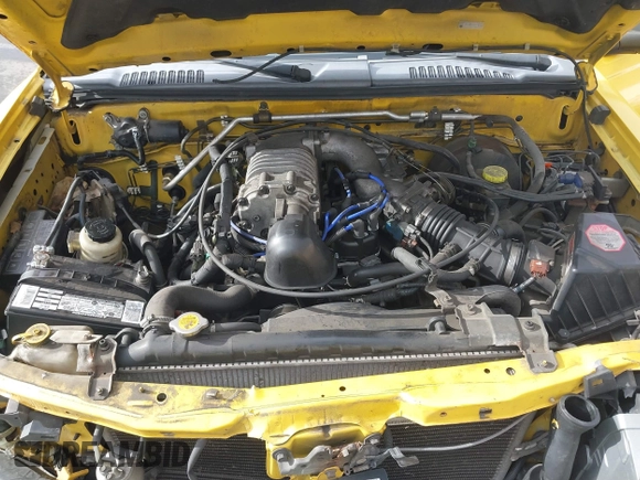 2002 Nissan Xterra SE SC with VIN 5N1MD28T92C506634, listed as a IAAI auction lot 41588684 with 200,989 mi miles. Bid and sale history available at carsss.com. Image 10.