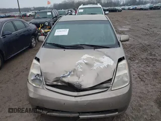 2004 Toyota Prius z VIN JTDKB20U940001168, wystawiony jako IAAI lot #41065063 z przebiegiem 299 999 mil mil oraz . Historia ofert i sprzedaży dostępna na DreamBid. Obrazek 6.